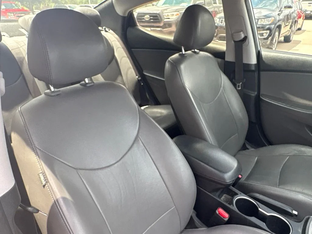 Used 2015 Shale Gray Metallic Hyundai Limited image 23