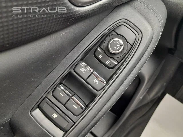 Used 2023  SUBARU  image 36