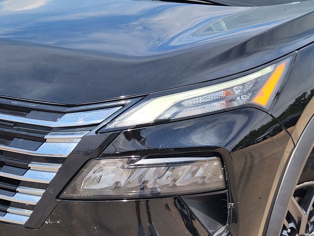 Used 2025 Super Black Nissan S image 9