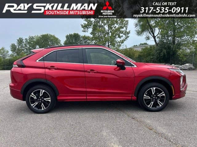 New 2026 Red Diamond Mitsubishi SEL image 4