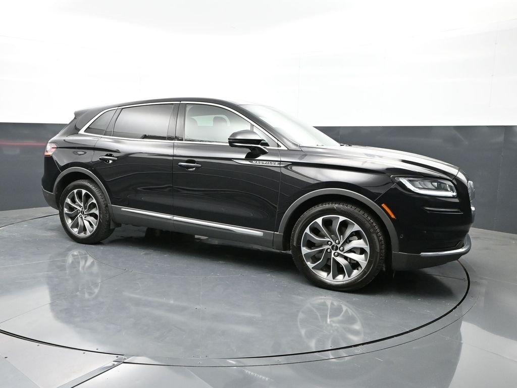 2023 Lincoln Nautilus Reserve FWD's photo