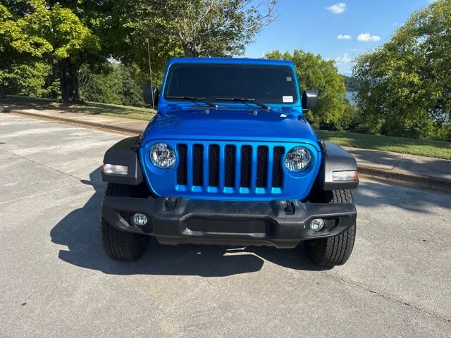 Used 2021 Blue Jeep Sport image 2