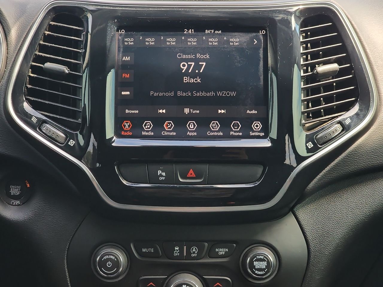 Used 2019 Bright White Clearcoat Jeep Limited image 15