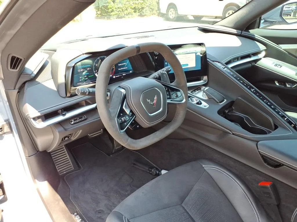 Used 2025 Sea Wolf Gray Tricoat Chevrolet 2LT image 24