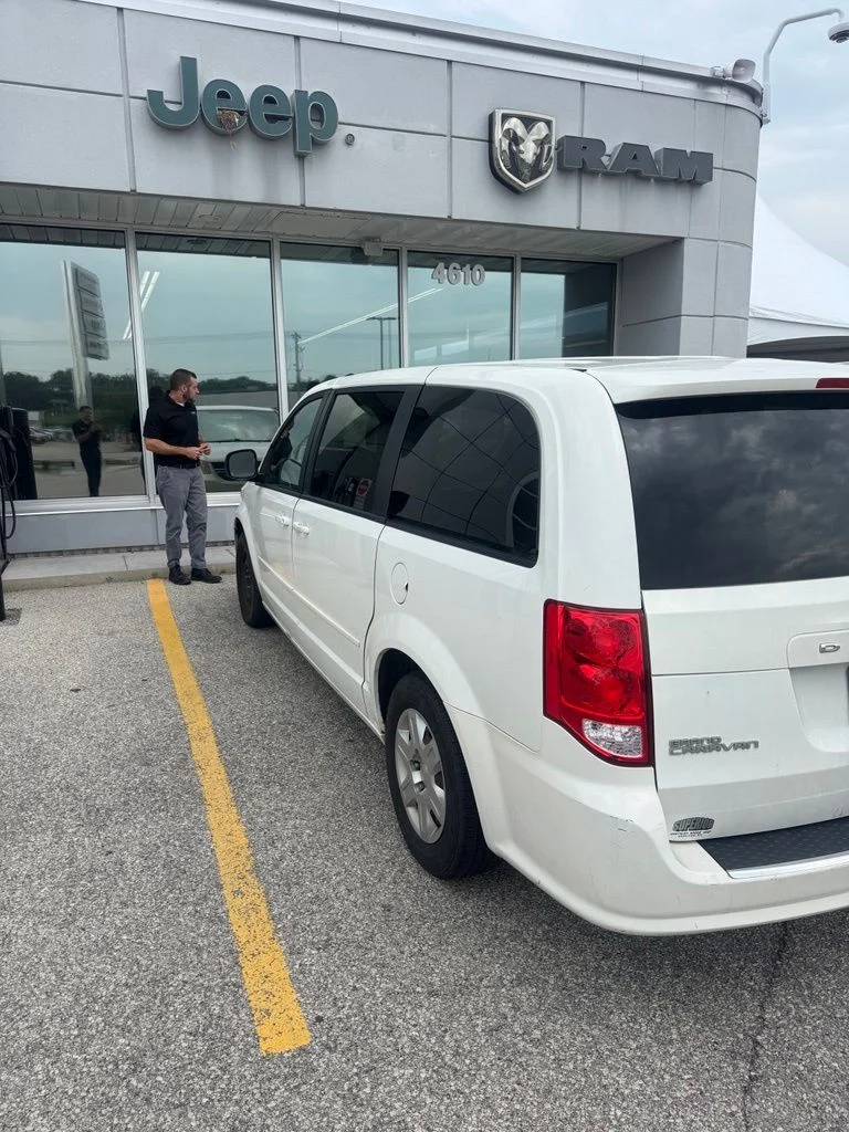 Used 2012 White Dodge SE/AVP image 2
