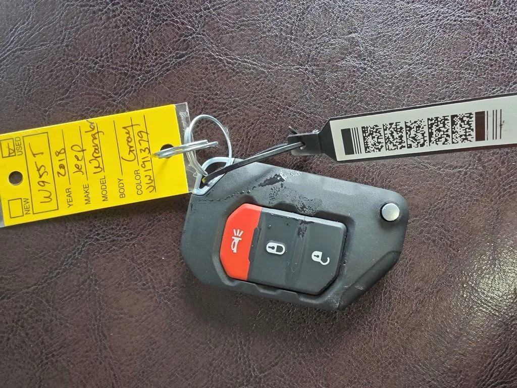 Used 2018 Gray Jeep Unlimited Rubicon image 13