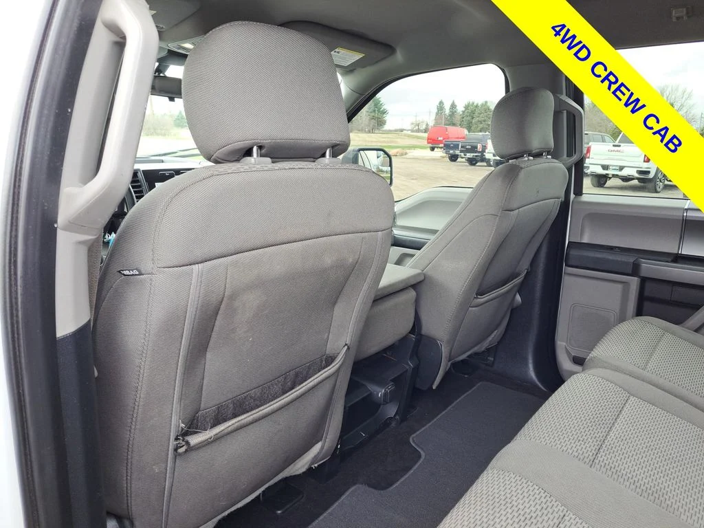 Used 2019 Silver Ford XLT image 17