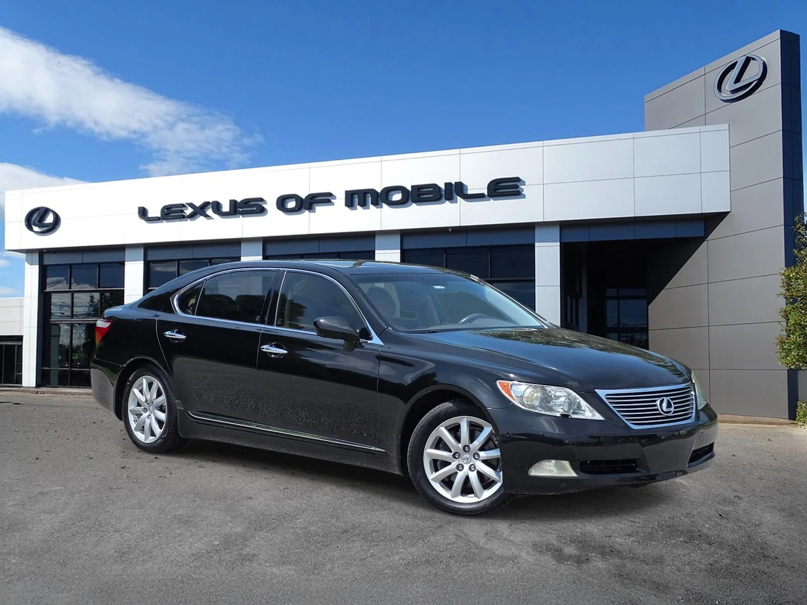 Used 2008  Lexus 460 L image 1