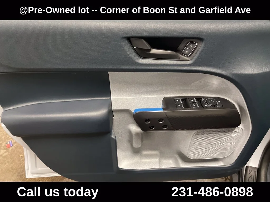Used 2025 White Ford XLT image 14