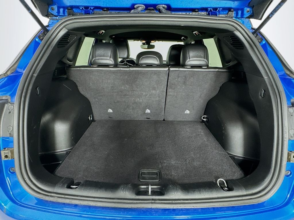 Used 2025 Hydro Blue Pearlcoat Jeep Trailhawk image 31