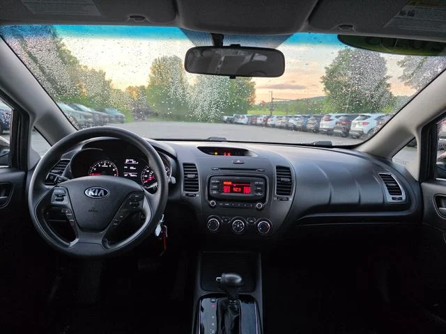 Used 2018 Aurora Black Kia LX image 18