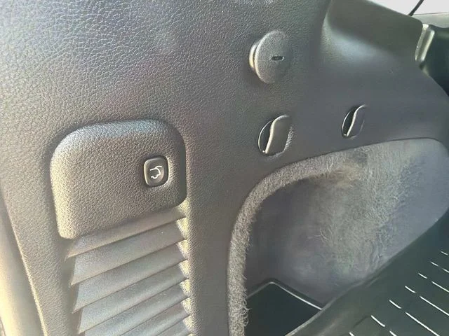 Used 2021 Black Jeep Trailhawk image 13