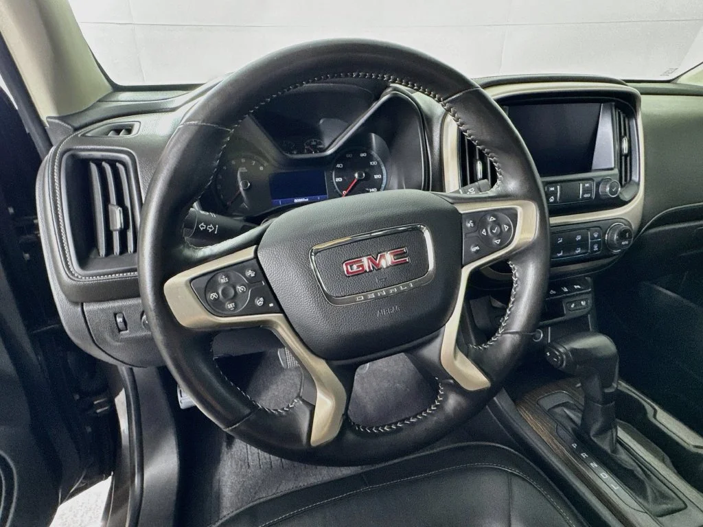 Used 2020 Gray GMC Denali image 11