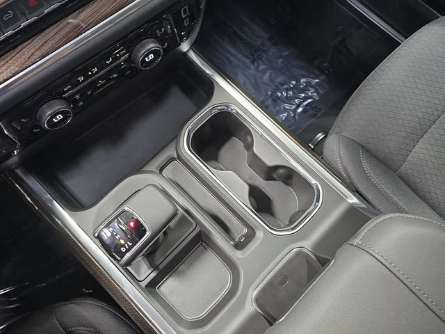New 2026 Sterling Gray Metallic Chevrolet LT image 27