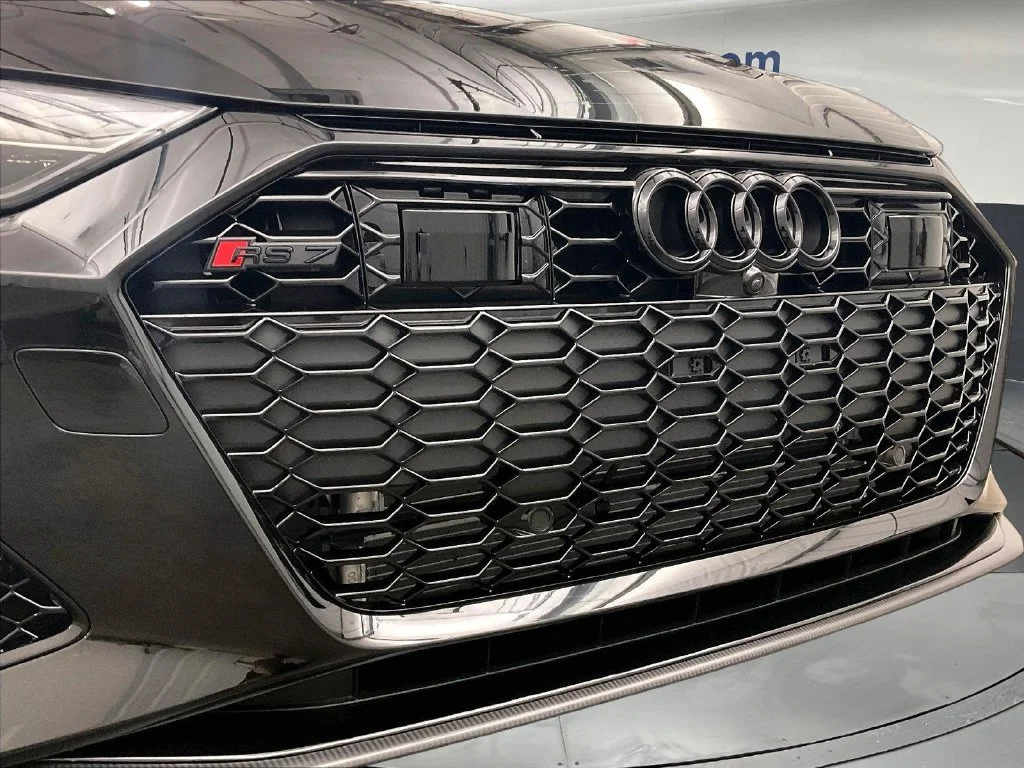 Used 2026 Black Audi 4.0T image 32