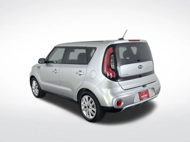 Used 2019 Silver Kia Plus image 9
