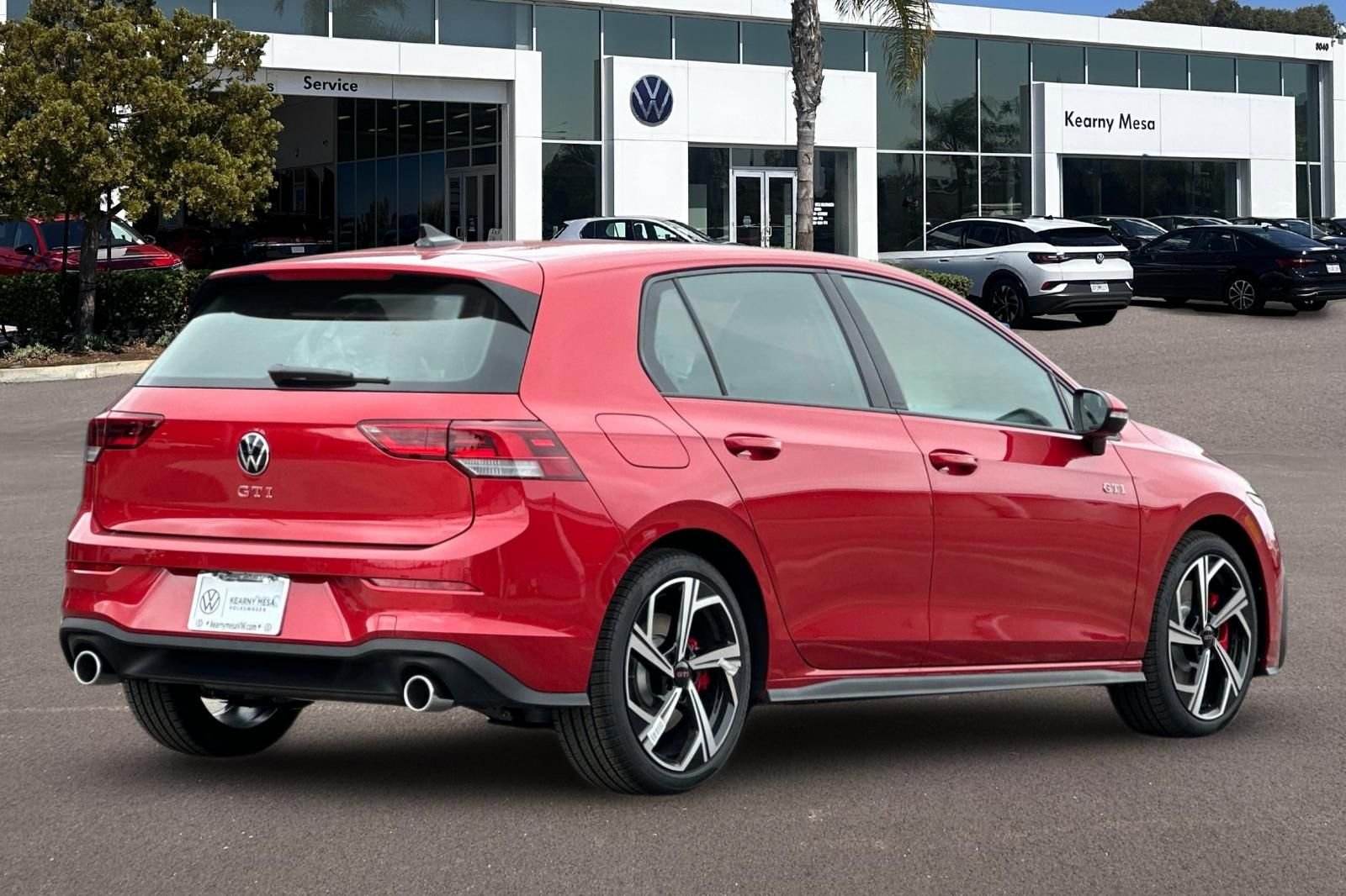 New 2026 Kings Red Metallic Volkswagen SE image 4