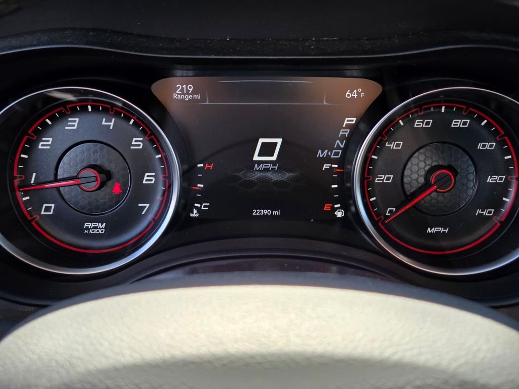 Used 2023 Red Dodge SXT image 27