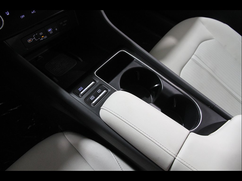 Used 2026 Abyss Black Pearl Hyundai SEL Sport image 16