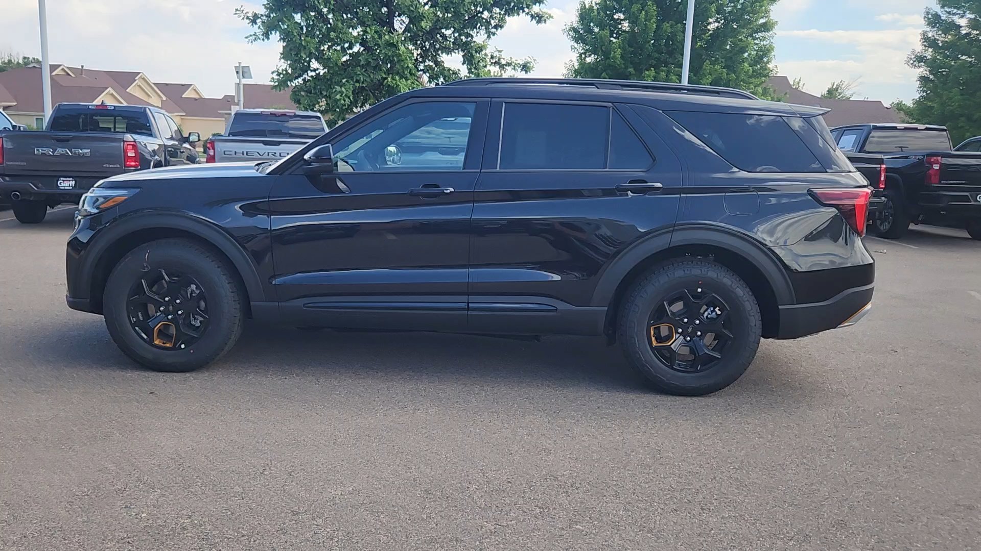 New 2026 Agate Black Metallic Ford Tremor image 2