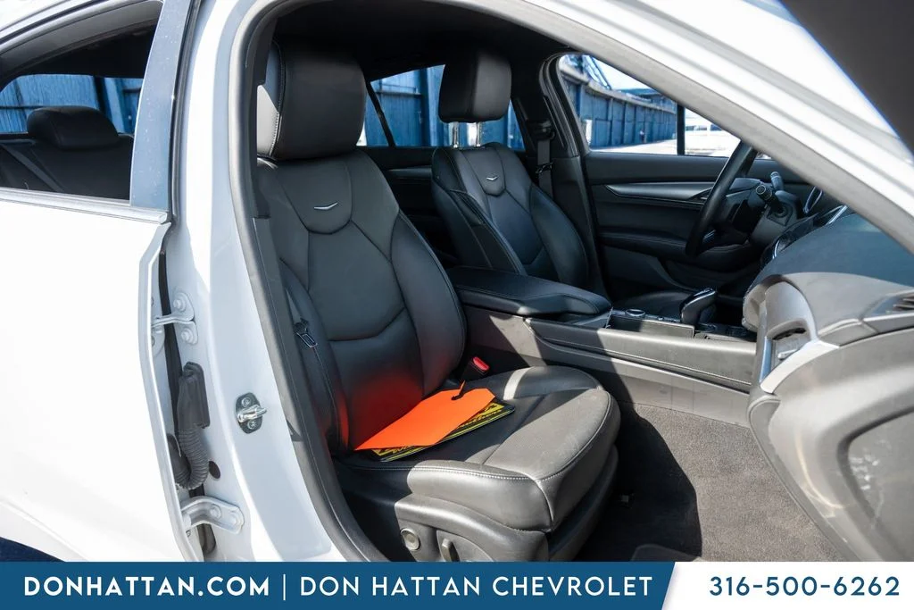 Used 2023 White Cadillac Premium Luxury image 27