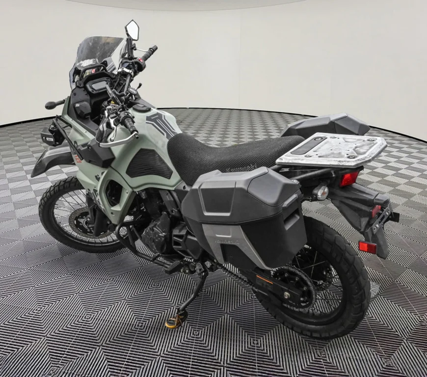 Used 2024  Kawasaki ABS image 3