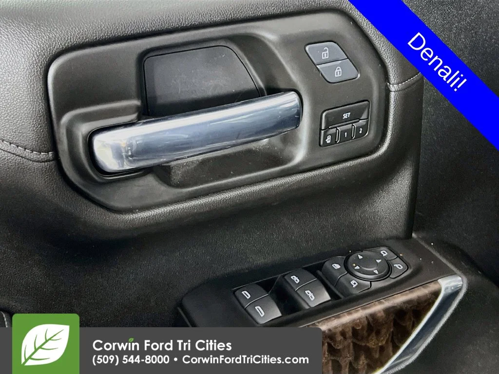 Used 2021 Onyx Black GMC Denali image 11