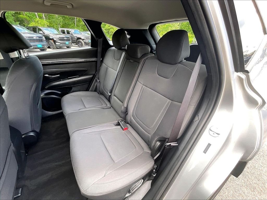 Used 2023 Silver Hyundai SE image 25
