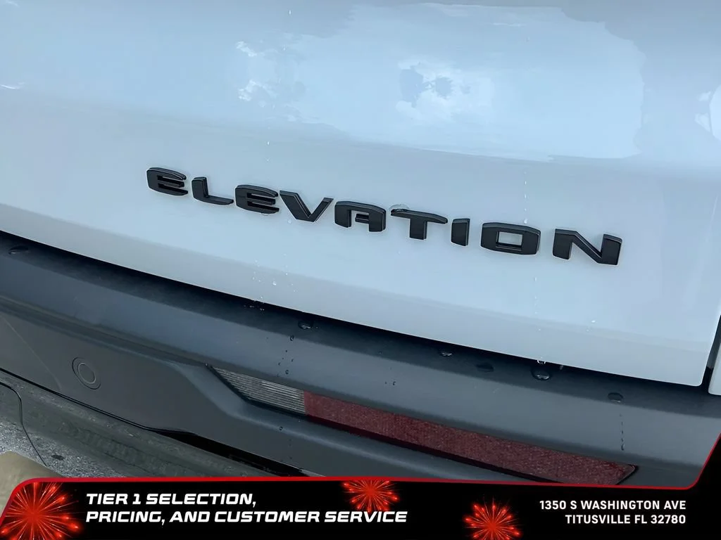 New 2026 Glacier White Tricoat GMC Elevation image 47