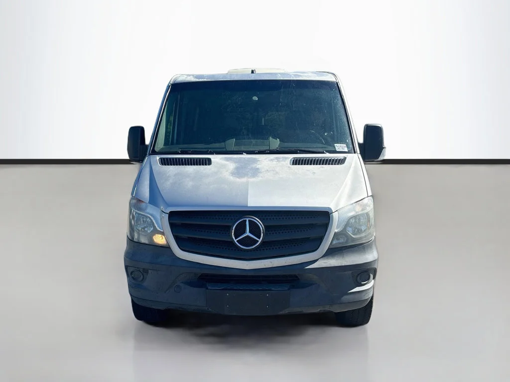 Used 2016  Mercedes-Benz Passenger 144 WB image 7