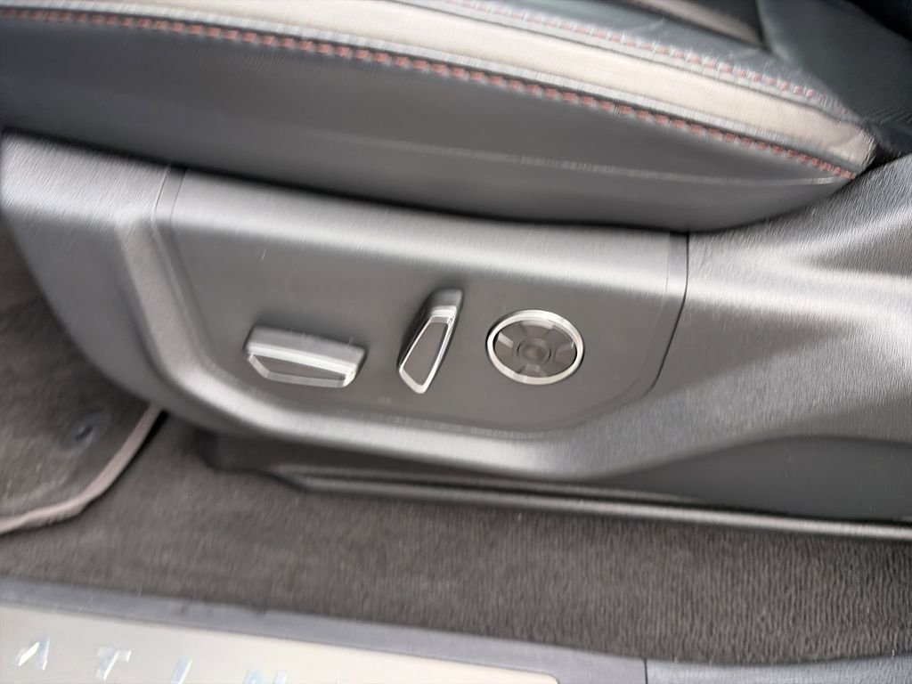 Used 2022 Gray Ford Platinum image 13