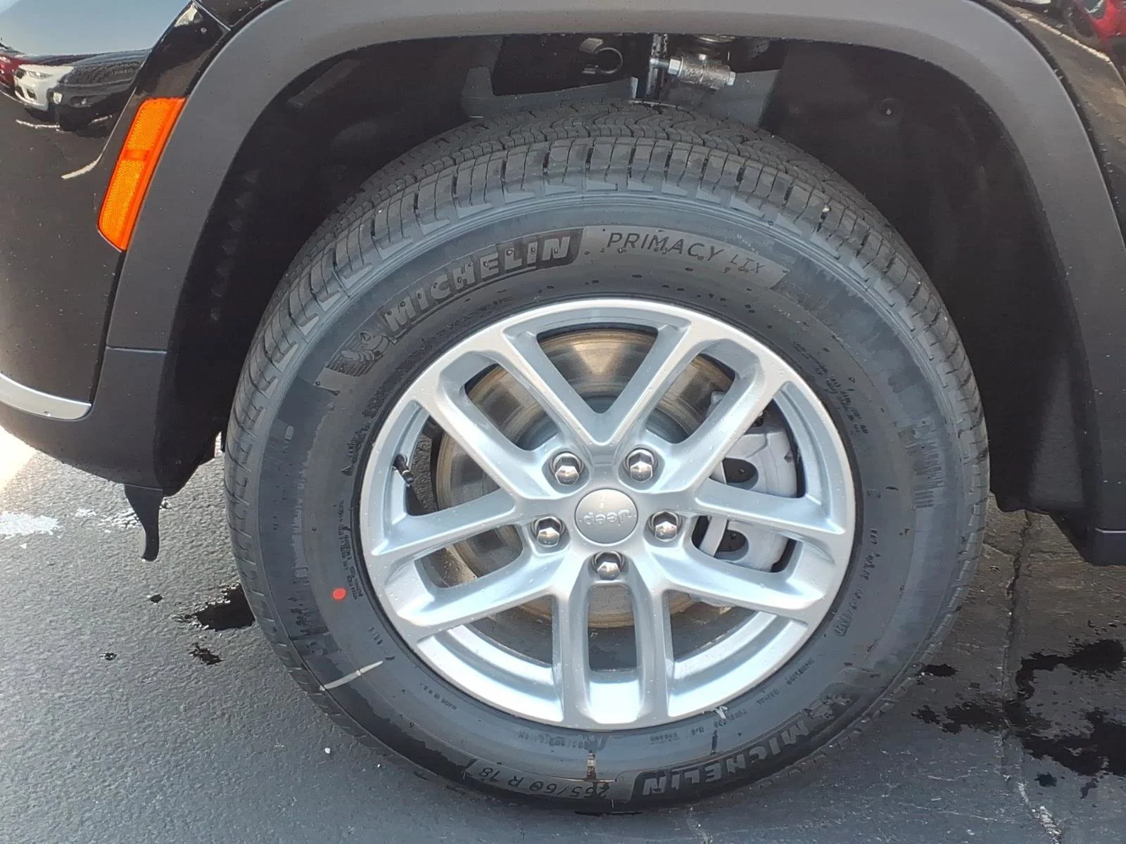 New 2026 Diamond Black Crystal Pearlcoat Jeep Laredo X image 23