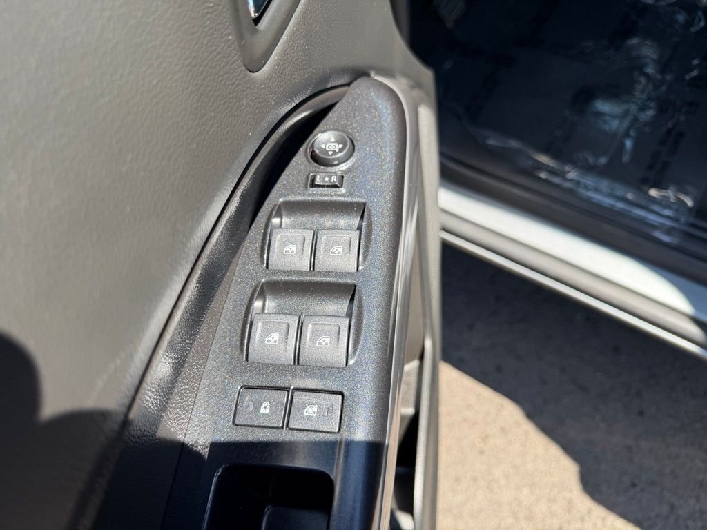 2020 Chevrolet Colorado LT - Photo 14