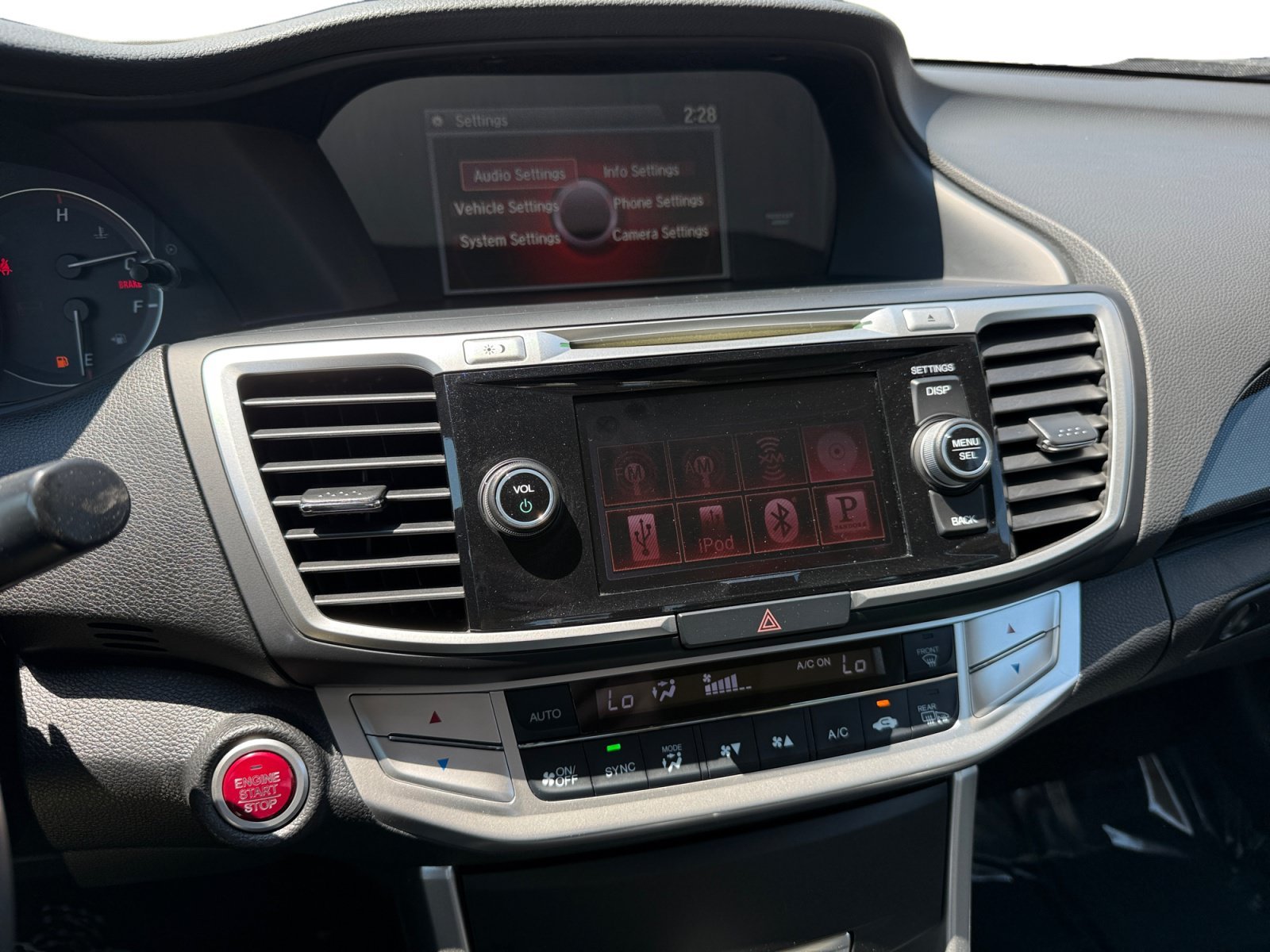 Used 2013  Honda EX-L image 12