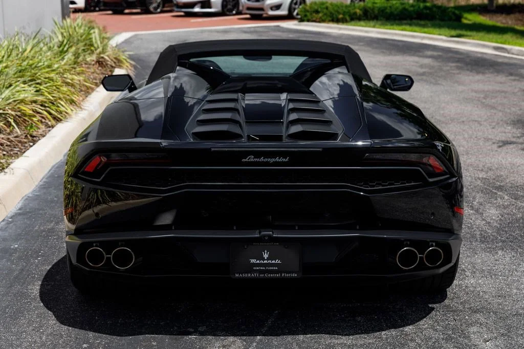 Used 2016 Black Lamborghini LP610-4S image 4