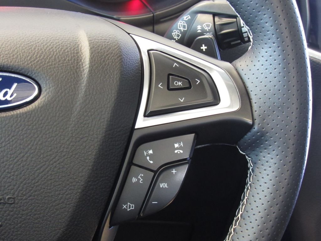 2022 Ford Edge ST - Photo 26