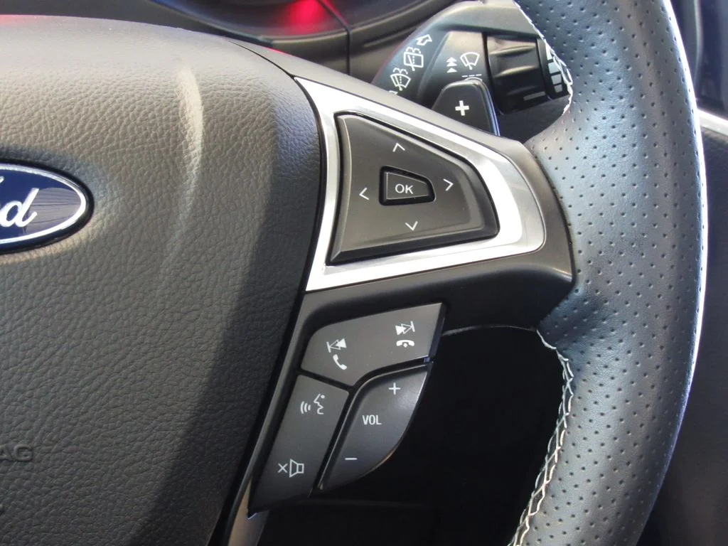 2022 Ford Edge ST - Photo 26