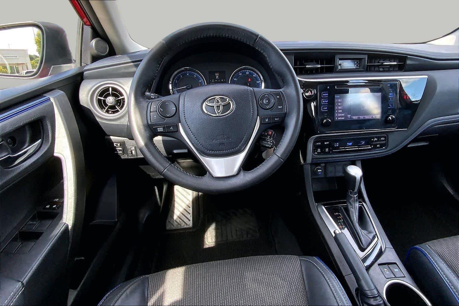 Pre-Owned 2018 Toyota Corolla SE