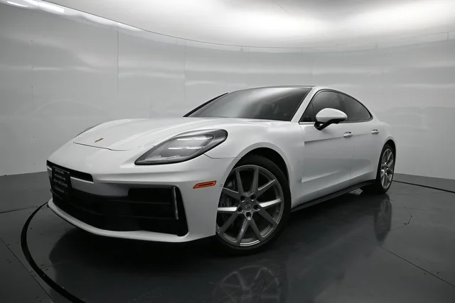 2024 Porsche Panamera 4