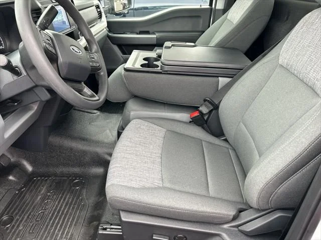 2025 Ford F-350 Super Duty XLT - Photo 12