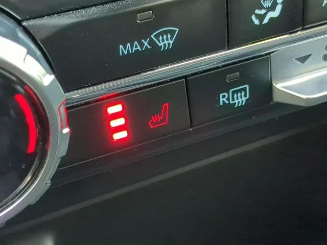 Certified Used 2023 Avalanche Ford XLT image 23
