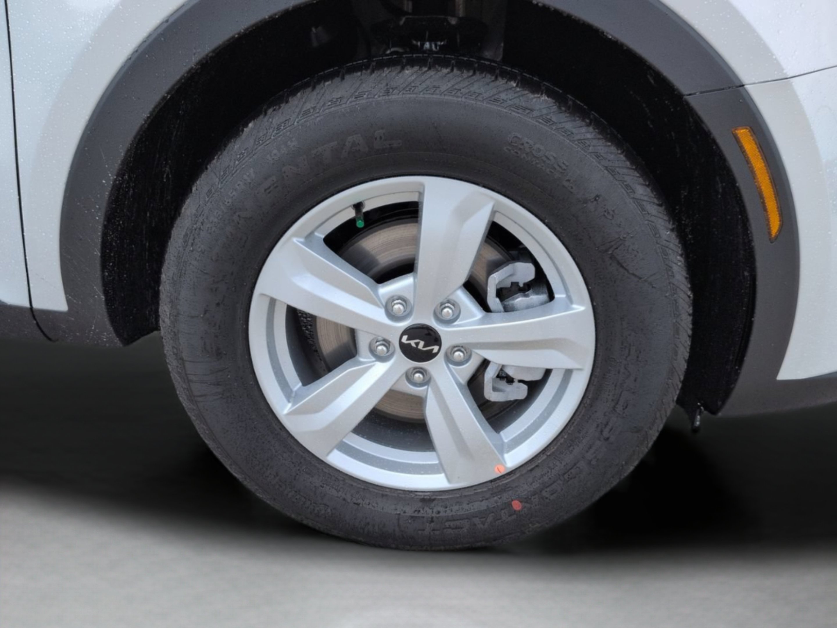 New 2026 Ivory Silver Kia LX image 47