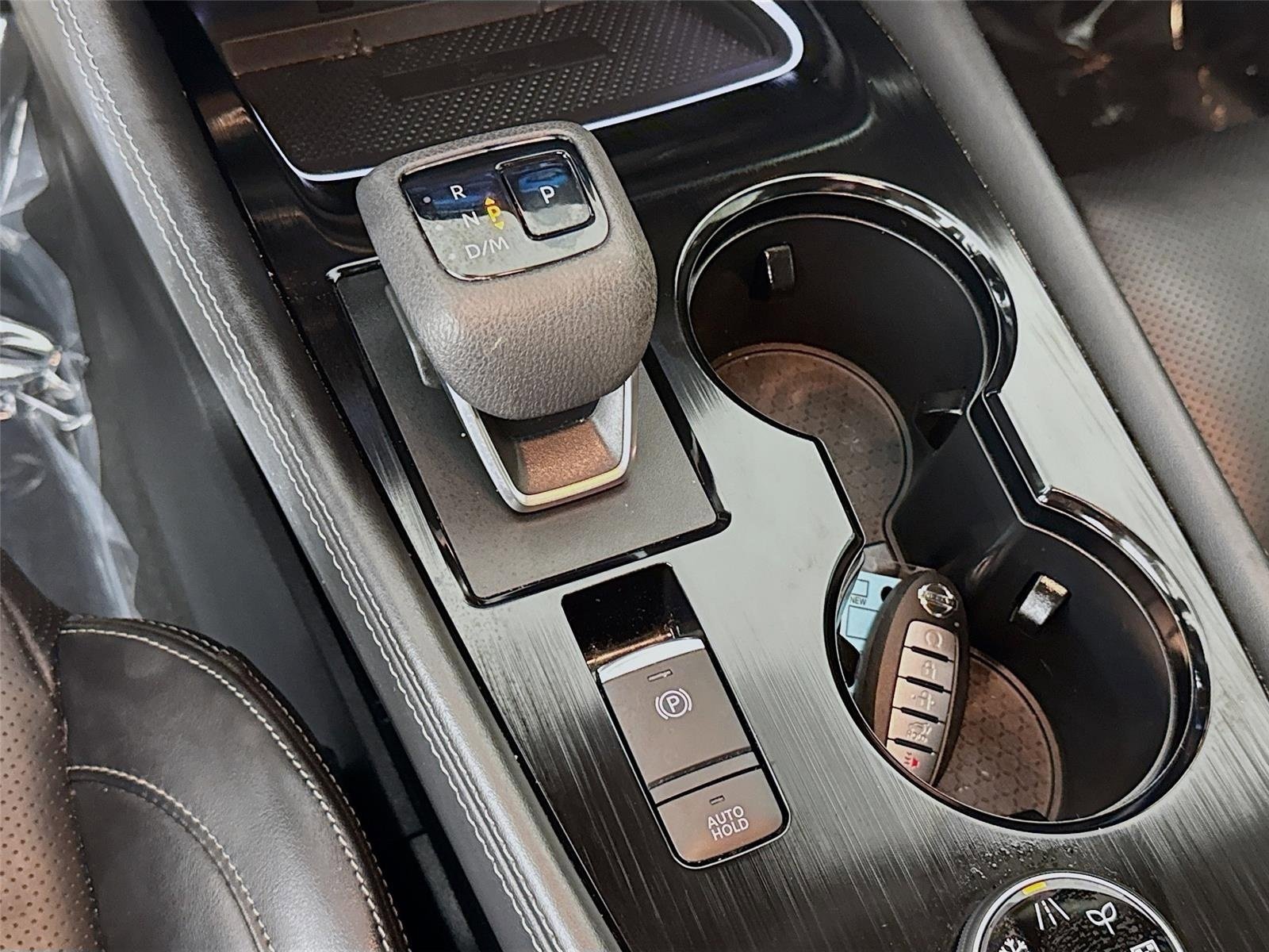 Used 2021 Boulder Gray Pearl Nissan Platinum image 19
