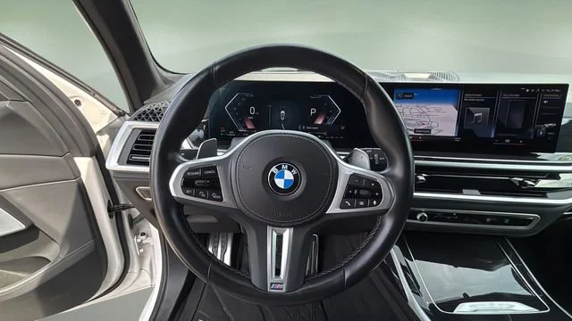 Used 2023 White BMW M60i image 13