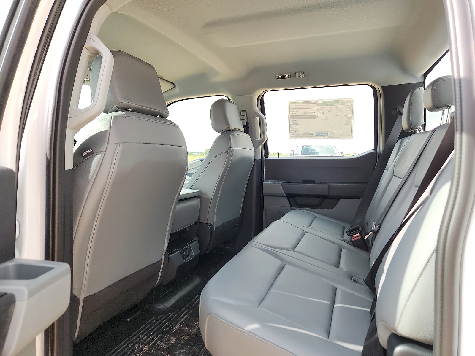 New 2026 Oxford White Ford F-250® XL image 18