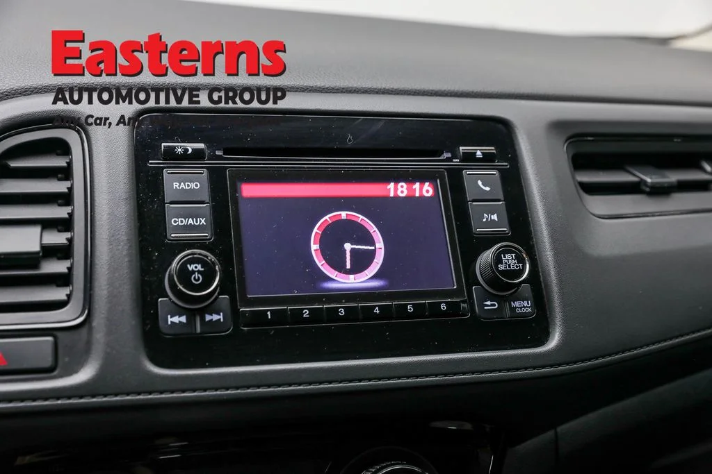Used 2018 Gray Honda LX image 18