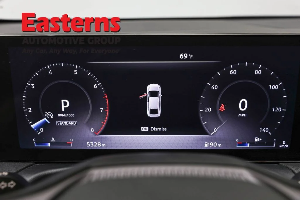 Used 2026 Gray Nissan SR image 17