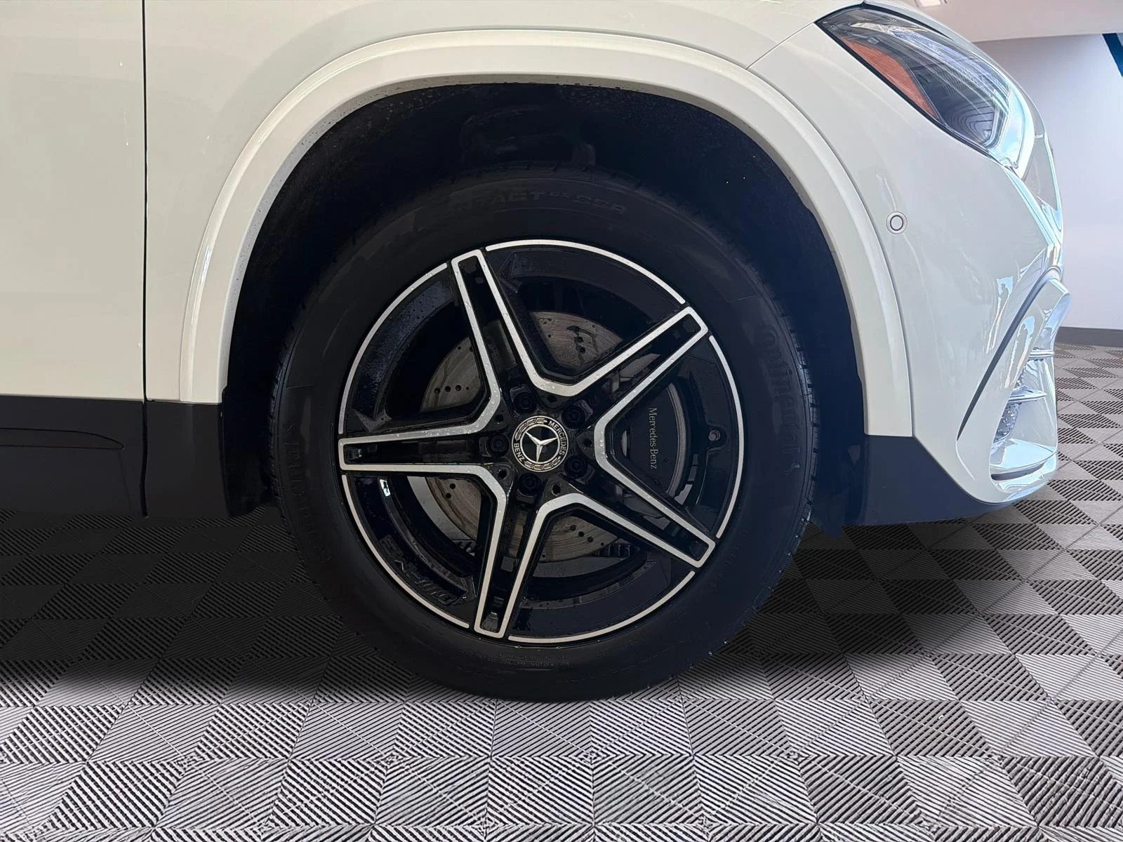 Used 2026 White Mercedes-Benz GLA 250 4MATIC SUV image 2