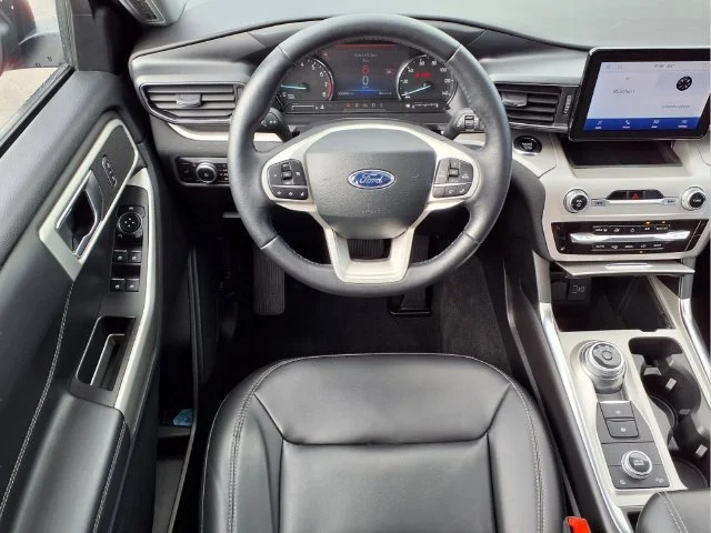 Used 2023  Ford XLT image 23