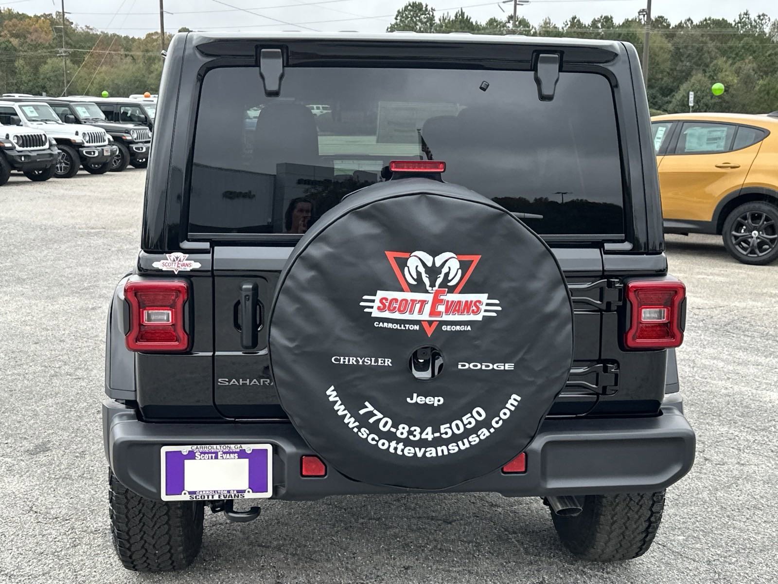 New 2025 Black Clear-Coat Exterior Paint Jeep Sahara image 7